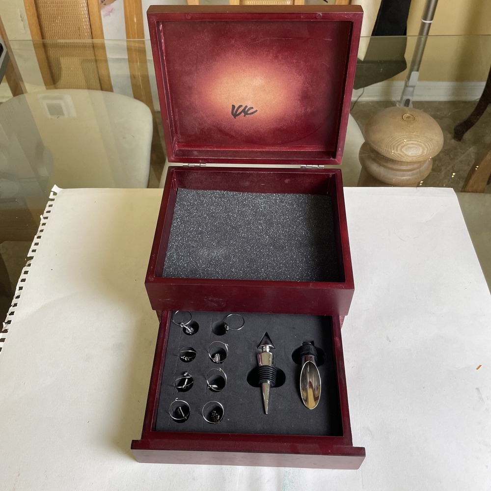 Wine‎ Accessory Gift Set in Wood Box – Glass Charms, Stopper & Pourer Bar Kit